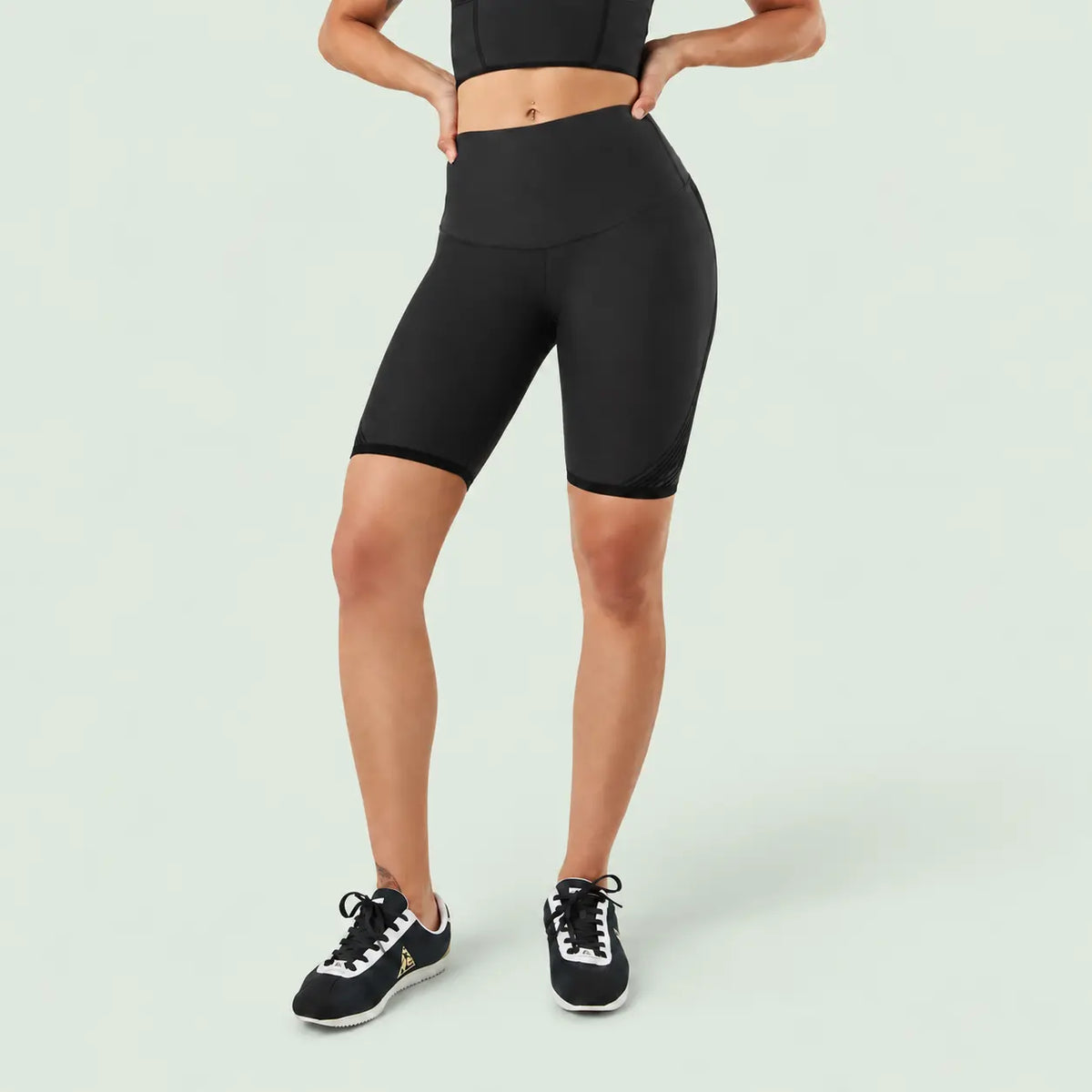 Elevime Shaping Push-Up Shorts